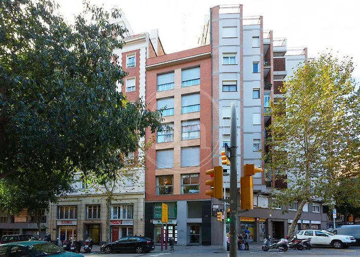 Cosy Apartment Near Sagrada Familia